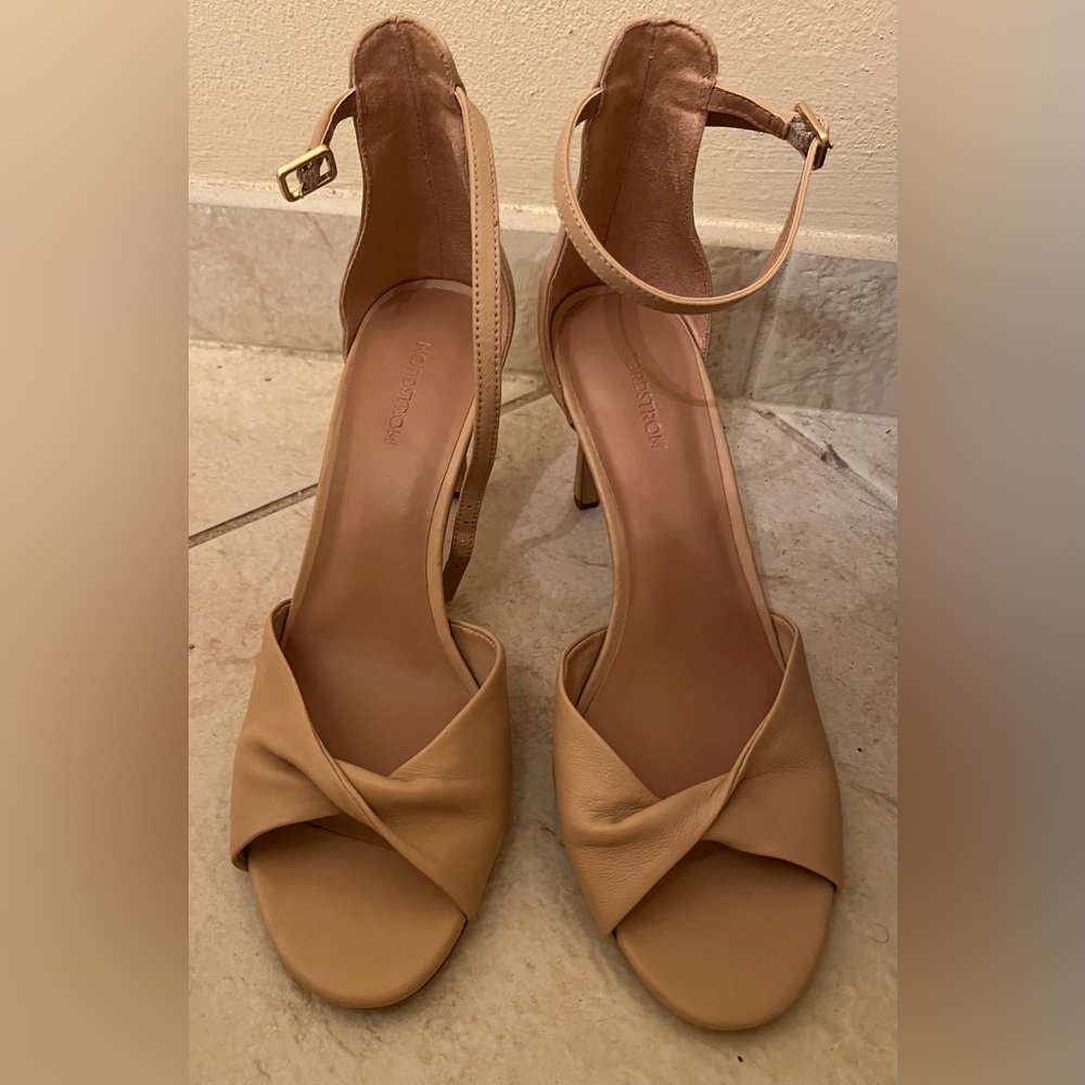 NWOT Nordstrom Anders Leather Ankle Strap Sandal in Tan Candy - Size 8 - Picture 5 of 17